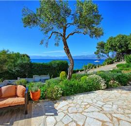 4 Bedroom Villa with Pool and Sea Views in Karniaris on Corfu, Sleeps 8-12